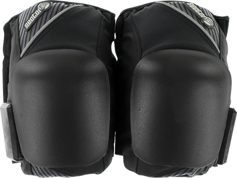 SEC9 MOMENTUM II KNEE PAD S/M-BLACK